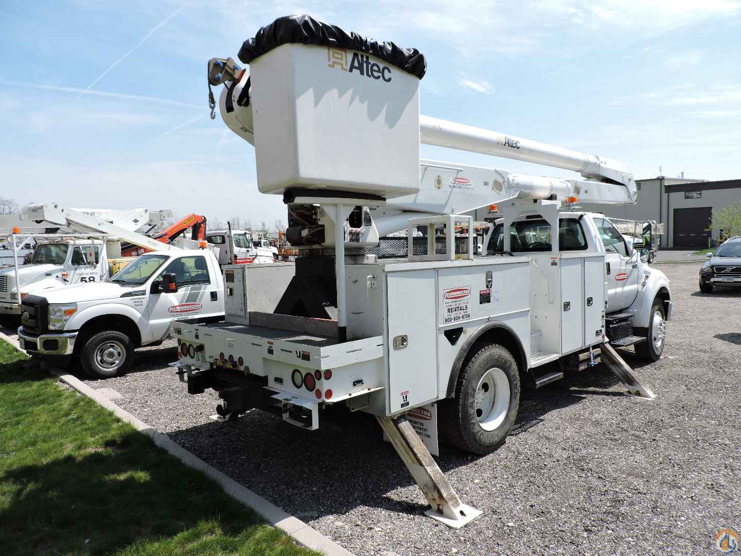 2013 Altec AA755 Bucket/Service Truck Crane for Sale or Rent in Hodgkins Illinois Crane Network image 2