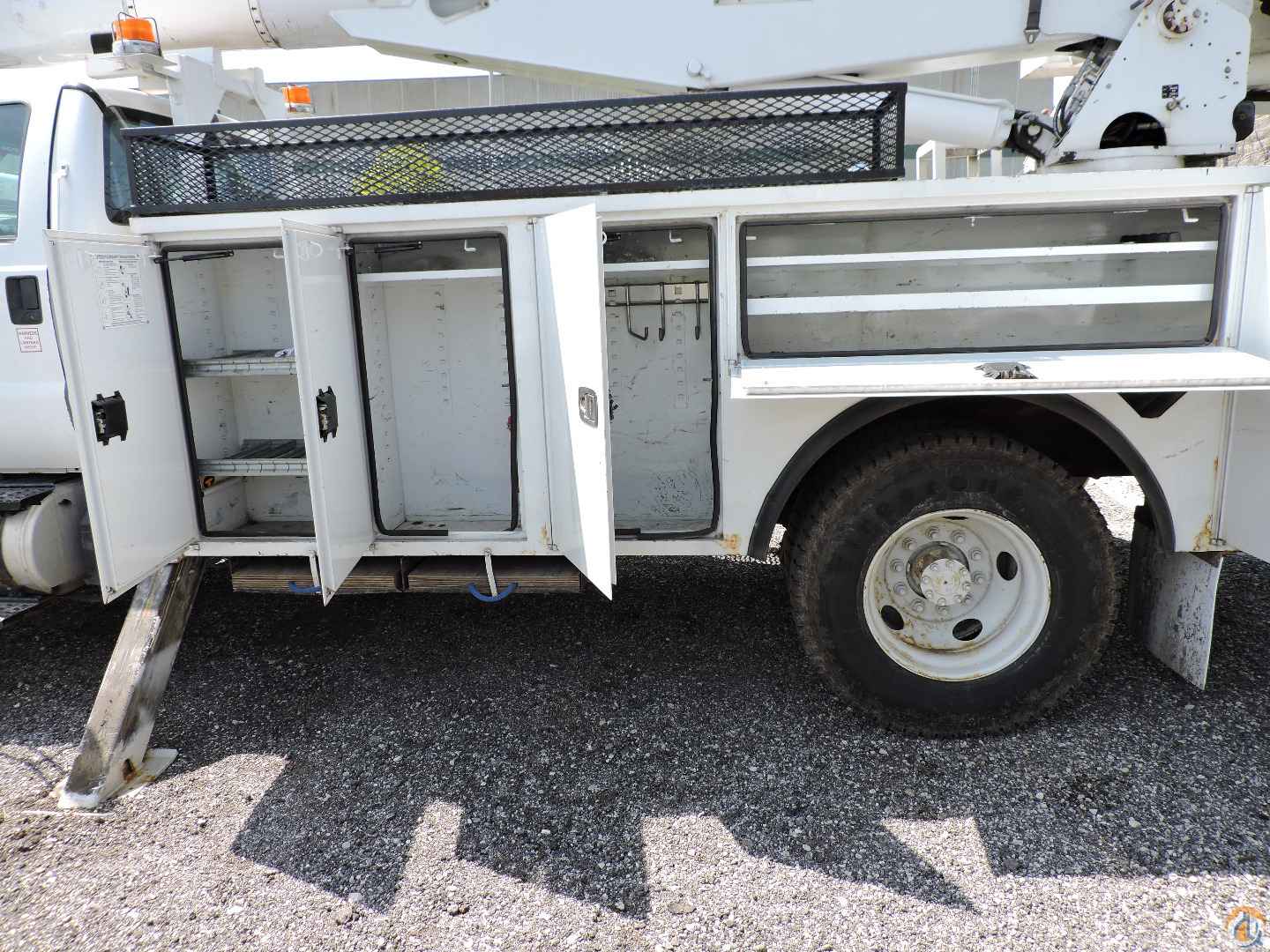 2013 Altec AA755 Bucket/Service Truck Crane for Sale or Rent in Hodgkins Illinois Crane Network image 8